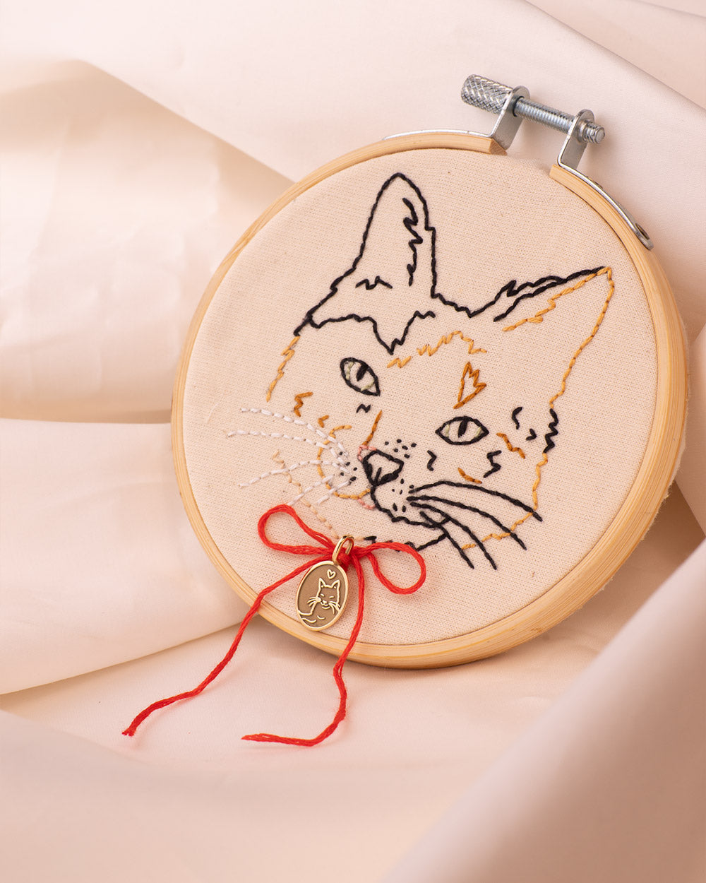 Frame with personalized embroidery