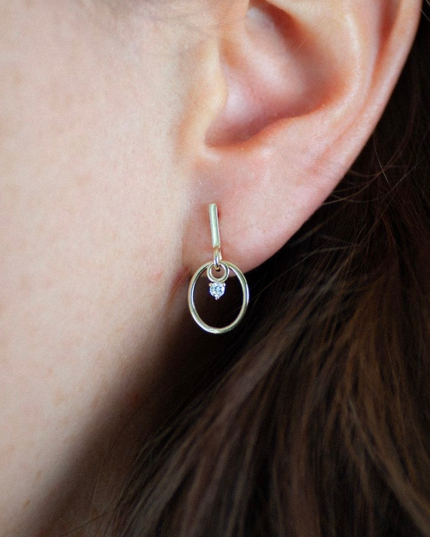 Lily gold earring